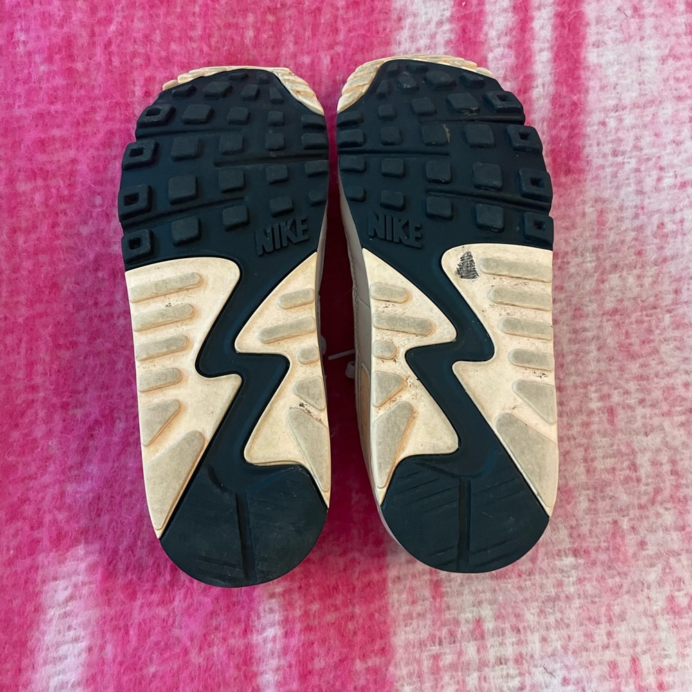 Nike air max shoes - Picture 4 of 4